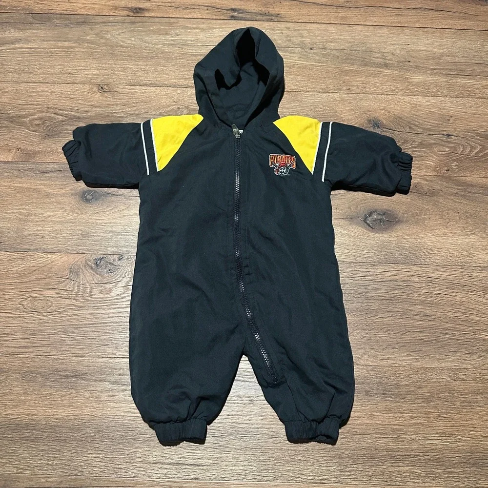 Vintage MLB Genuine Merchandise Pittsburgh Pirates Hooded Bunting 6M‎